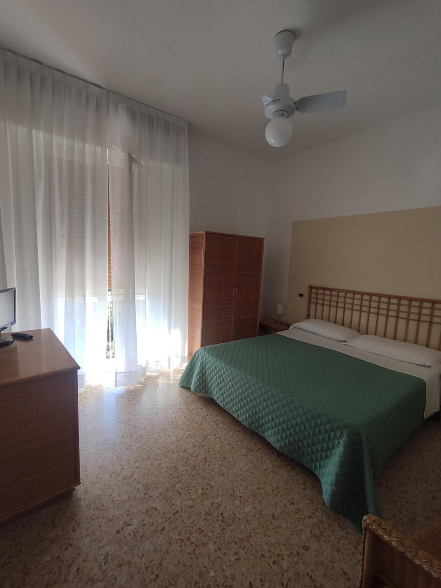 Hotel Imperia Marciana Marina  Cameră foto
